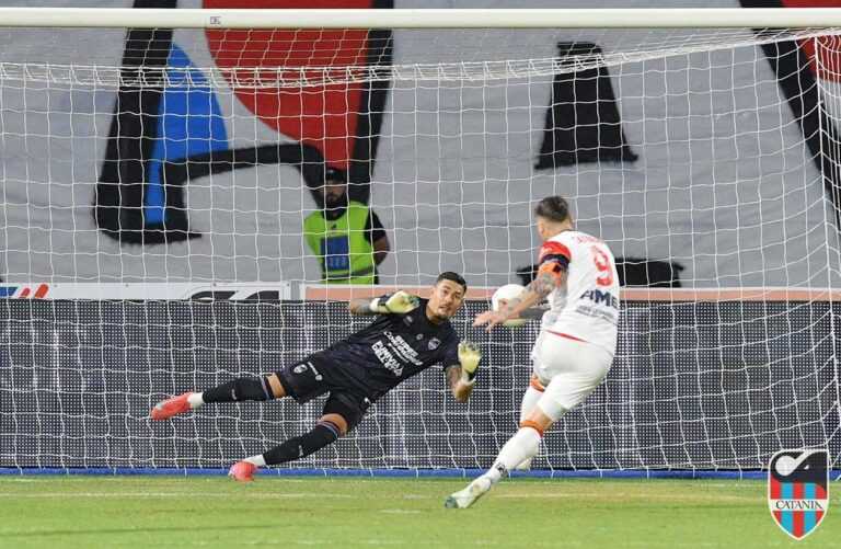 LA SICILIA: “Dini ha regalato ai tifosi una serata epica”