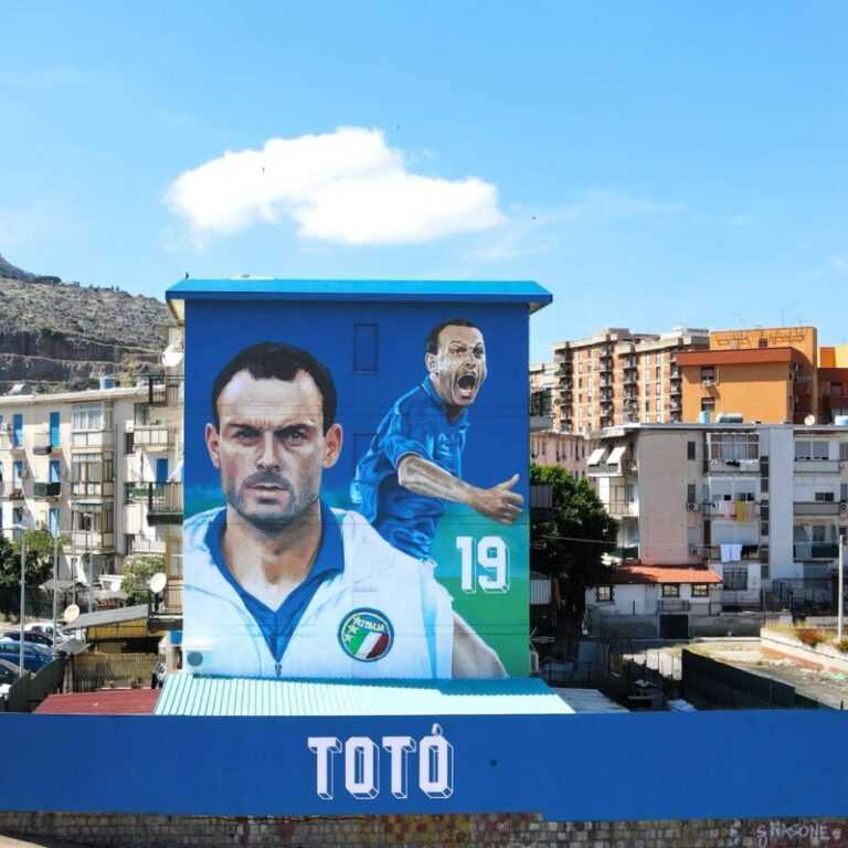 CALCIO SICILIANO – Inaugurato murale per Schillaci: “Ideali fonte di ispirazione per tutta la Sicilia. Totò esplosione che unisce l’isola e la nazione”