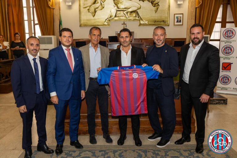 CALCIO FEMMINILE – Presentato il Racing Catania Women’s. Pagniello: “Molto presto Catania nelle leghe importanti in Italia e, speriamo, in Europa”