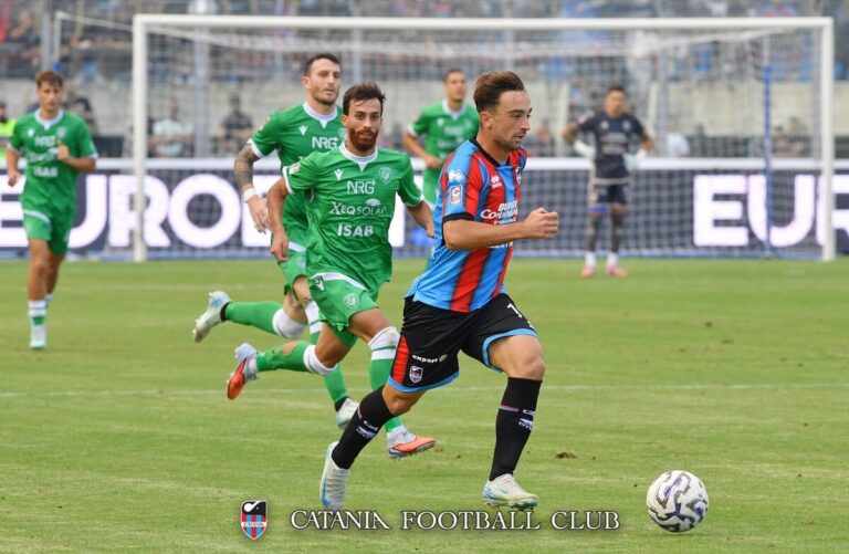 RASSEGNA STAMPA – La Sicilia: “Rinnovo Raimo, privilegiato il lato umano. I tifosi aspettano il suo ritorno in campo”